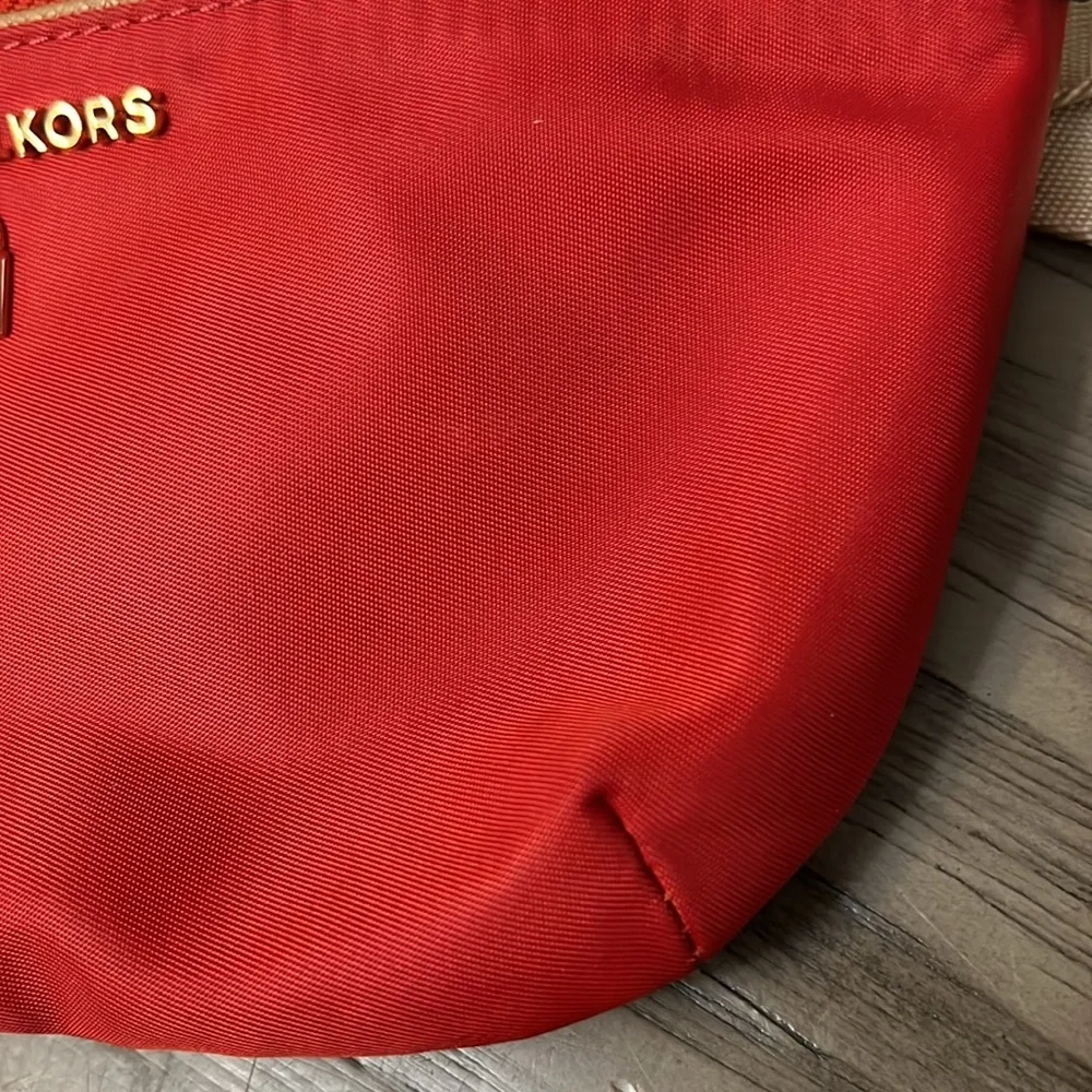 MICHAEL KORS RED NYLON HIP PACK - Picture 9 of 15